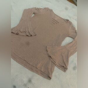 American Eagle Soft & Sexy Light Pink Striped Flowy Long Sleeves